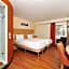 ibis Belfast Queens Quarter