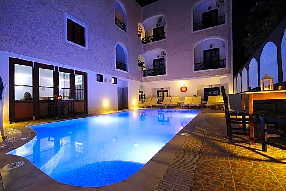 Anny Studios Perissa Beach