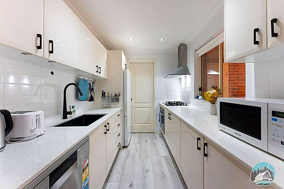 Aircabin - Seven Hills - Lovely - 3 Beds Townhouse