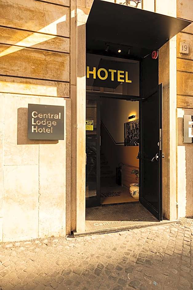 Central Lodge Hotel