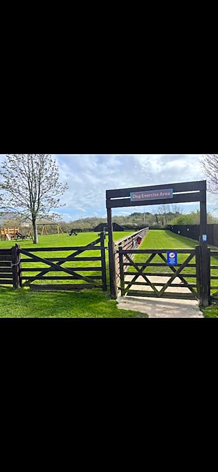 Tarka Holiday Park