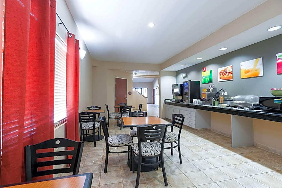 Quality Inn & Suites Lake Charles South
