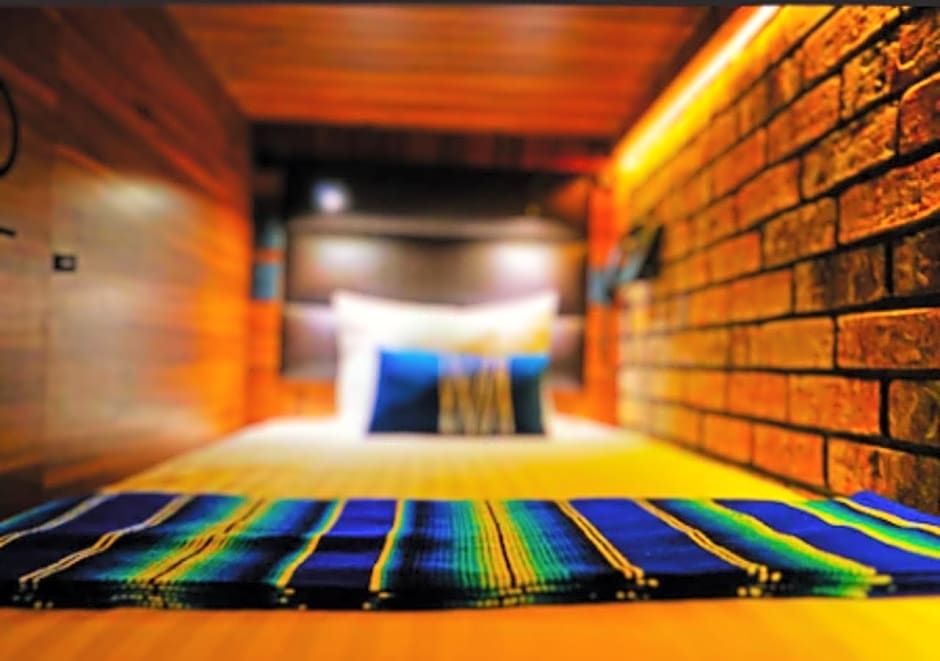 Cadillac Hotel Boutique