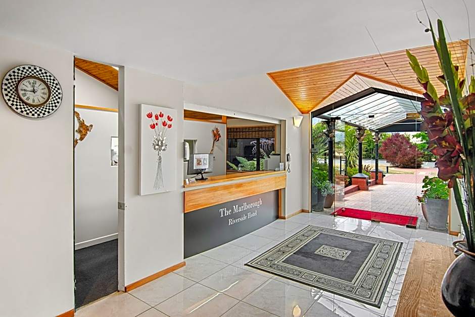 Riverside hotel Marlborough