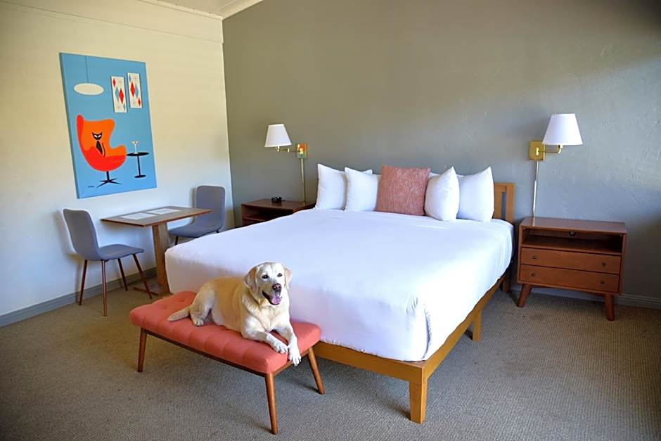 Contenta Inn