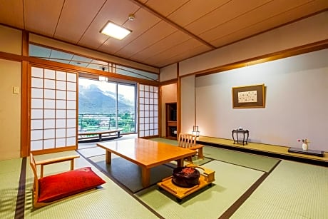 Japanese-Style Standard Room with Mountain View