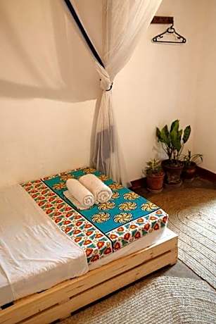 Surfer's Economy Dorms