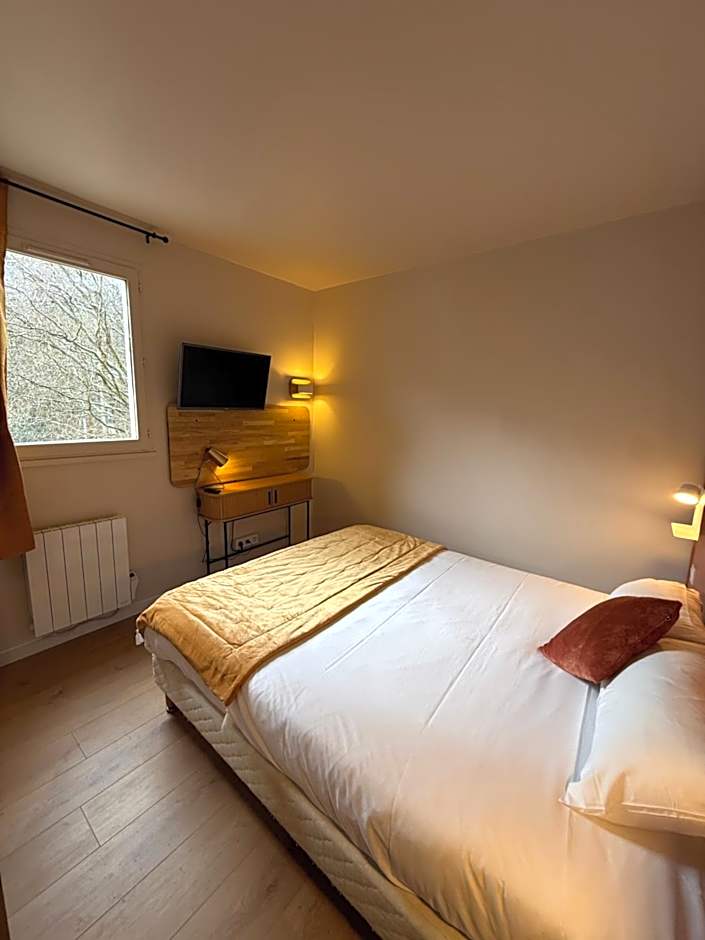 Logis Hôtel La Cascade - Lyon Nord