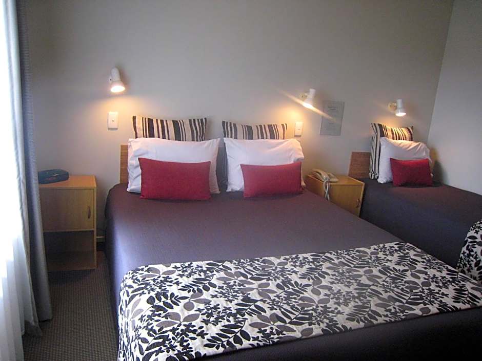 Buller Court on Palmerston