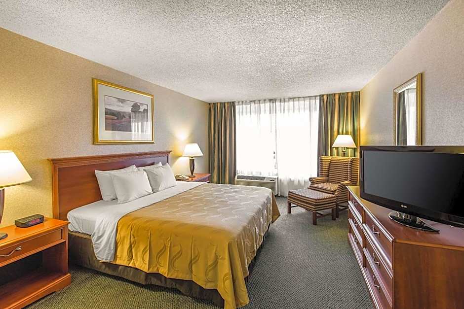 Quality Inn & Suites McDonough South I-75