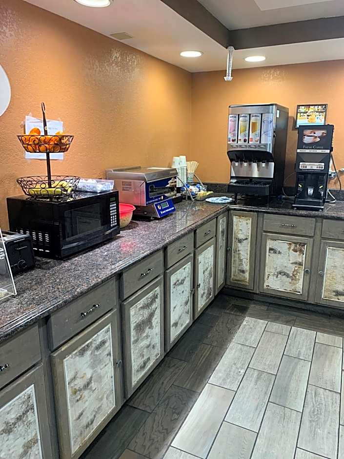 Super 8 by Wyndham Rice Lake