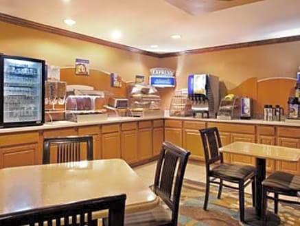 Holiday Inn Express Tuscola By IHG