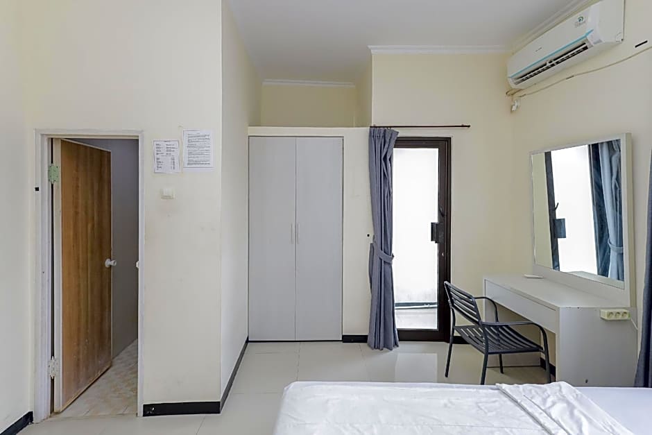 KoolKost near Tunjungan Plaza