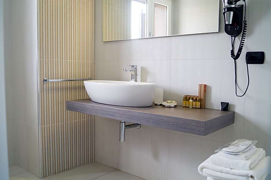 Areté Luxury Room