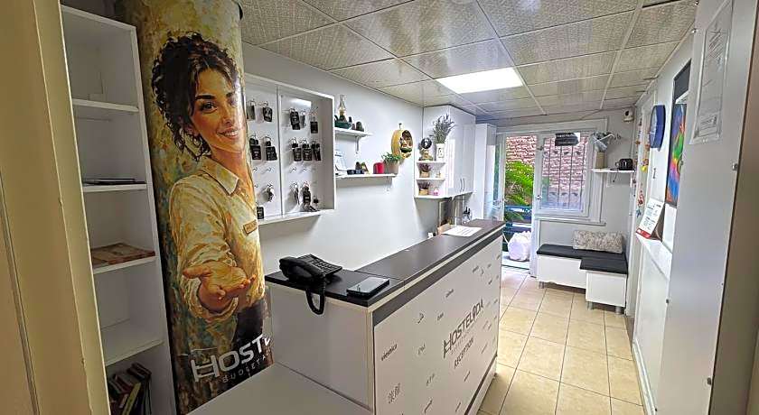 Hostelida