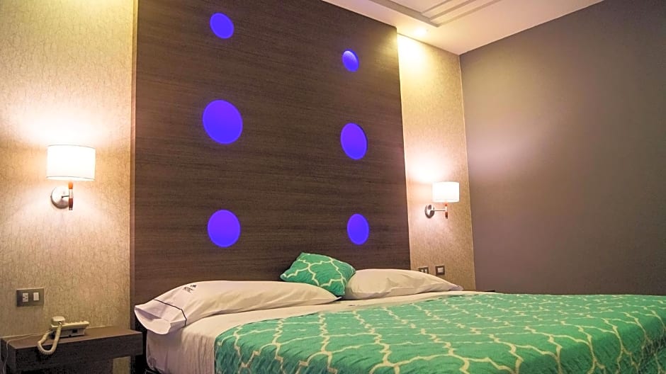 Hotel Muy