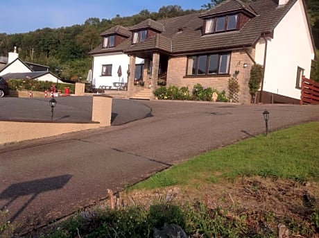 Ronaldsvoe Bed and Breakfast