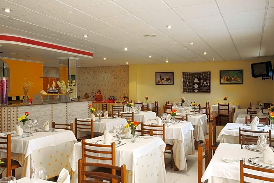 Hotel & Apartamentos Cons da Garda