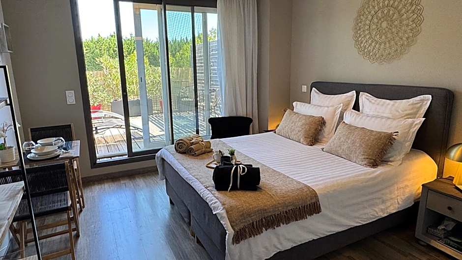 Sweet Home Studio Aix en Pce, clim,terrasse,piscine,pkg gratuit