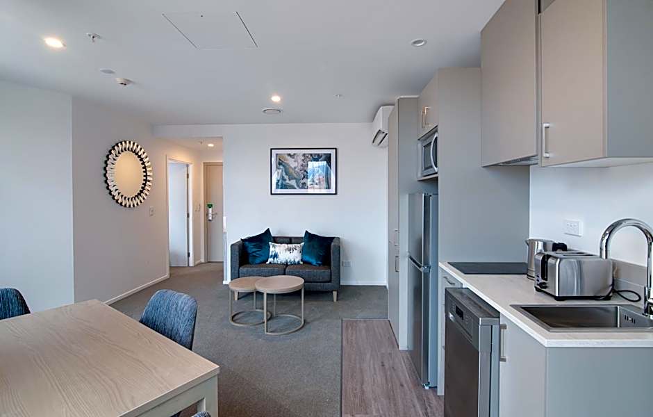 Ramada by Wyndham Queenstown Central