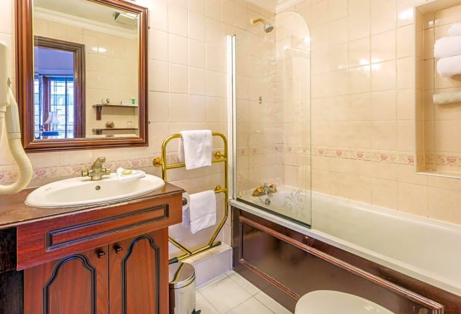 London Elizabeth Hotel