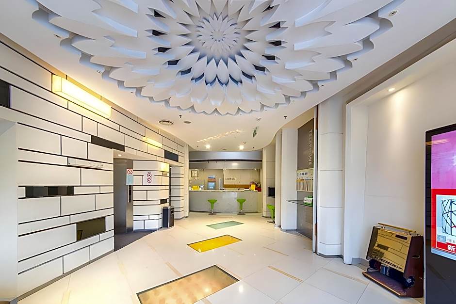 Motel Wuhan Yellow Crane Tower Shouyi Square Fuxing Road Metro Station – Wuhan, OH
