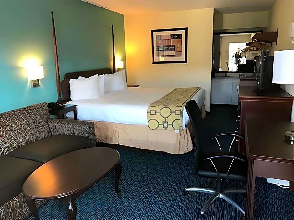 Baymont Inn & Suites Florence by Wyndham – Florence, SC