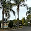 McNevins Warwick Motel