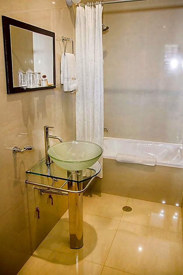 Hotel Monasterio San Pedro