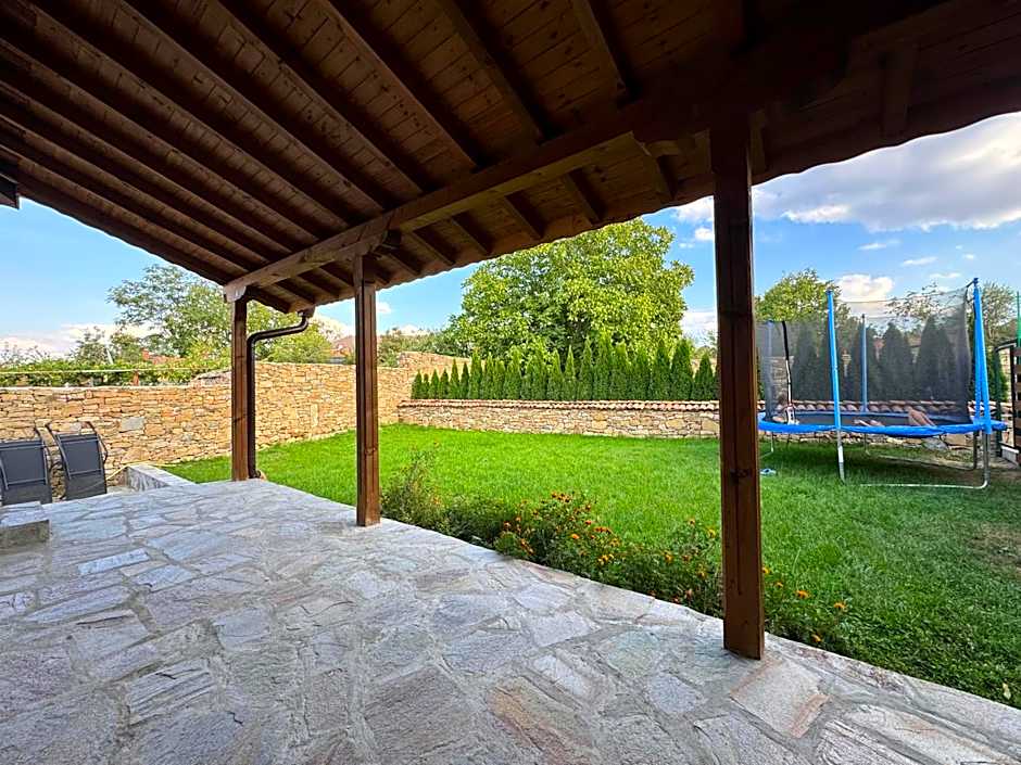 Петропавловската Къща