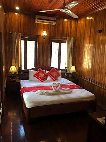 Soutikone Place House 2