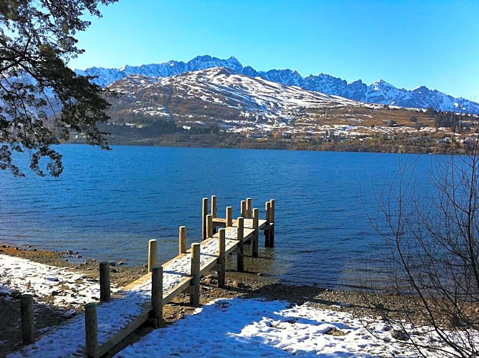 The Rees Hotel & Luxury Apartments