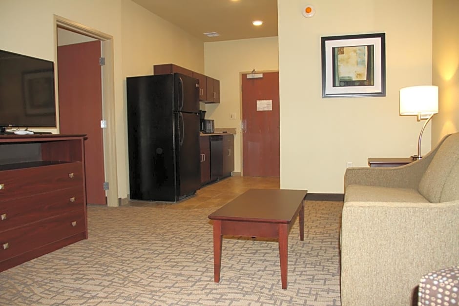 Cobblestone Hotel & Suites - Devils Lake