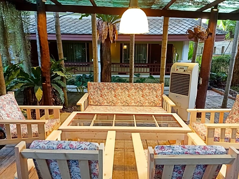 Rommai Green Park Boutique Hotel Resort