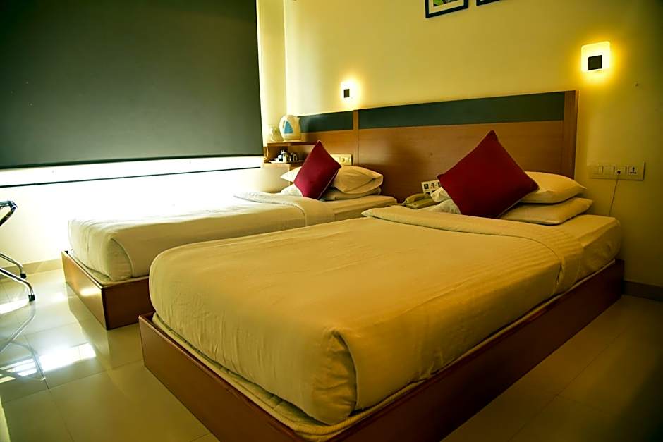 Hi 5 Hotel & Experience