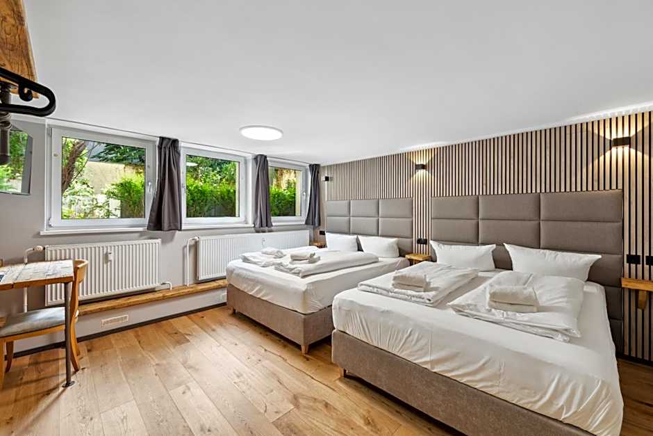 Zdjęcie 1 z 8 — Economy 1 Double Bed or 2 Beds