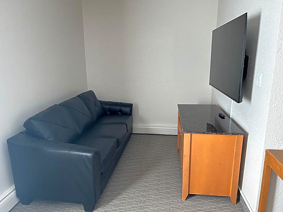 Anavada Inn & Suites - Grande Prairie