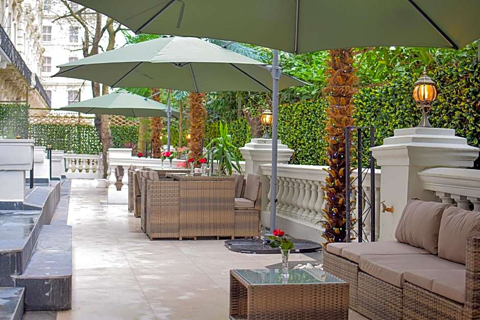 PEMBRIDGE PALACE HOTEL