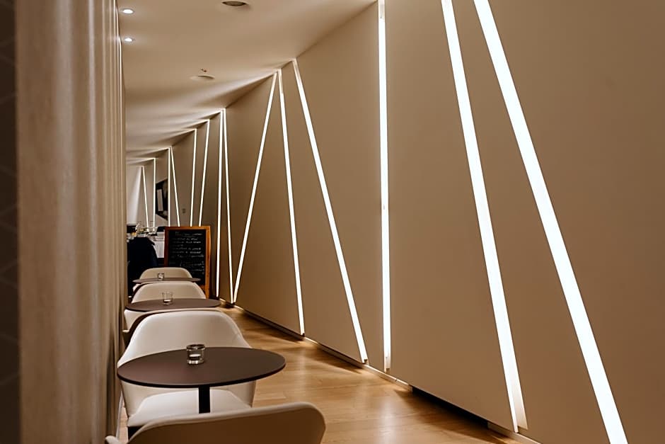 Ipointhotel