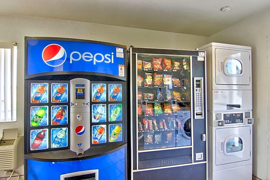 Motel 6-Sacramento, CA - South