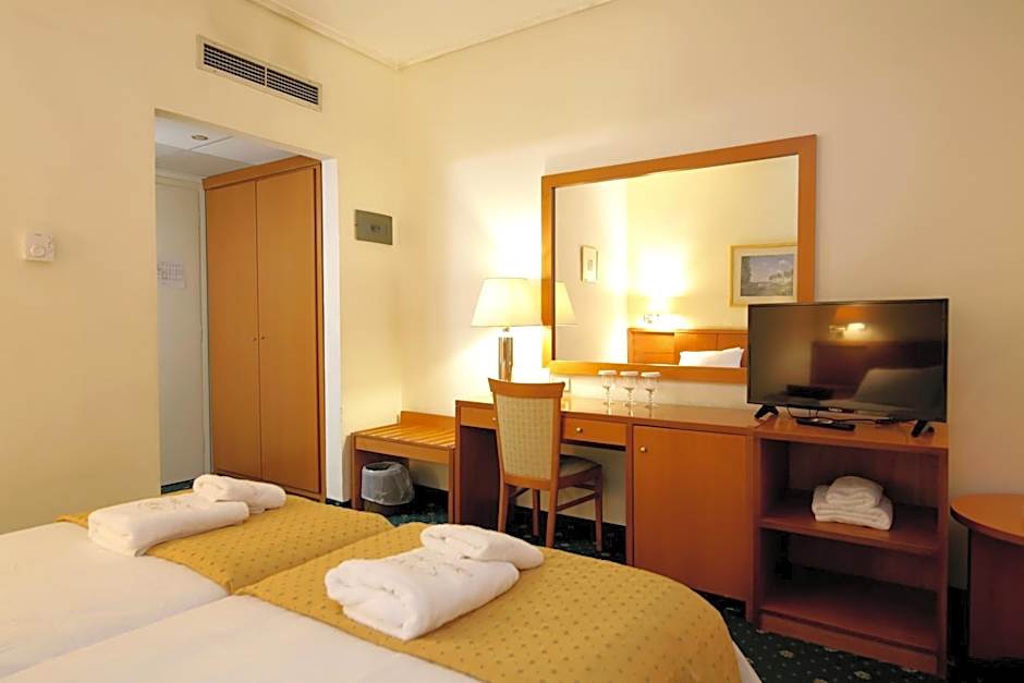 Hotel Philippos Livadeia