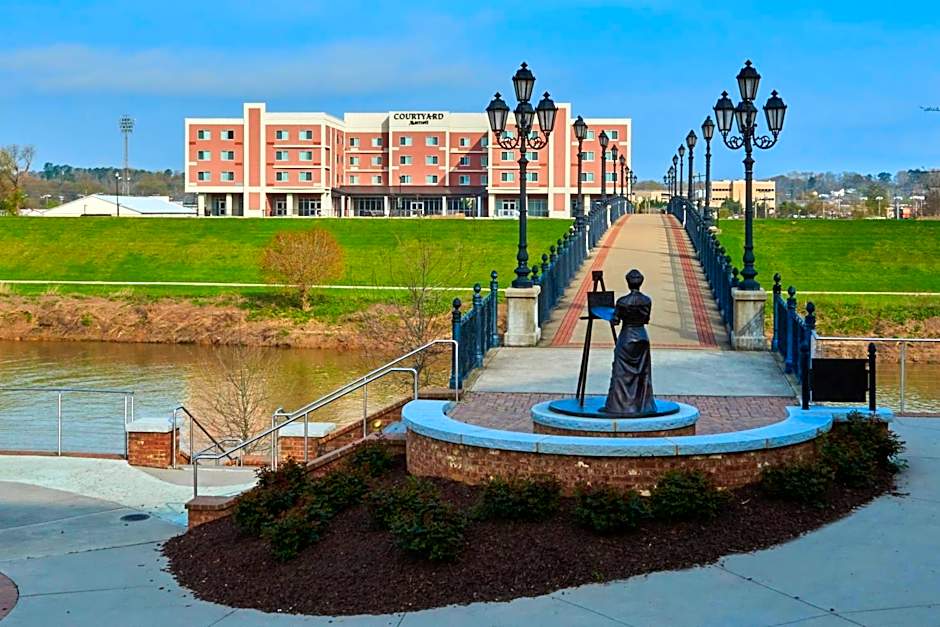 Courtyard by Marriott Rome Riverwalk