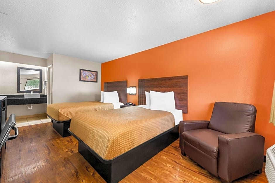 Econo Lodge Charlotte Airport