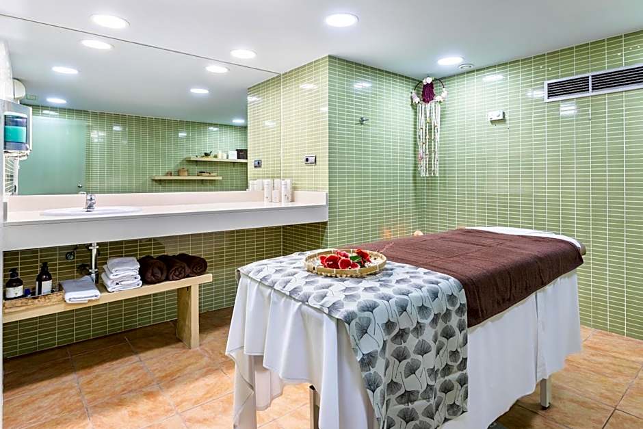 Alexandre Hotel Gala