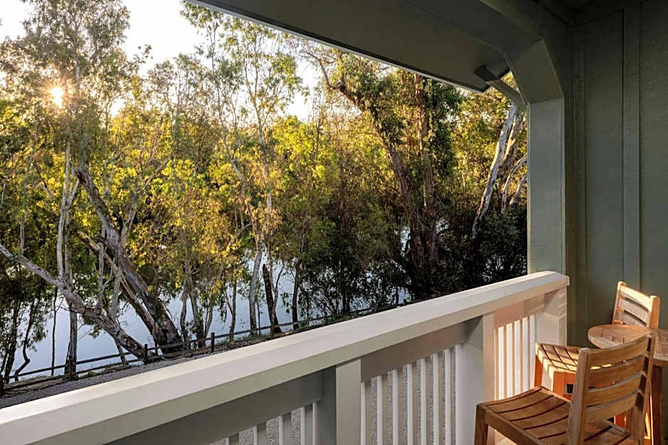 River Terrace Inn
