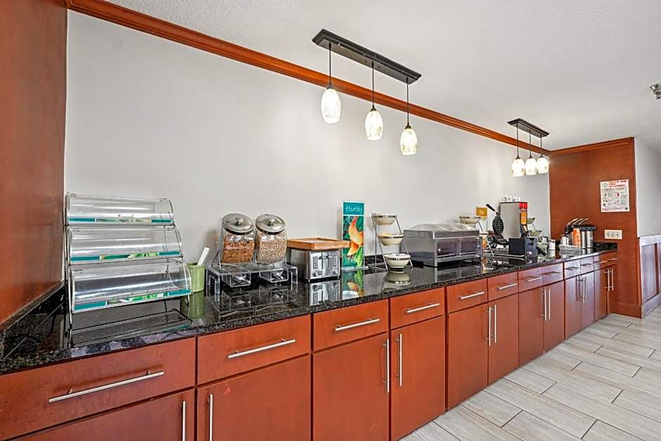 Quality Inn & Suites Dawsonville