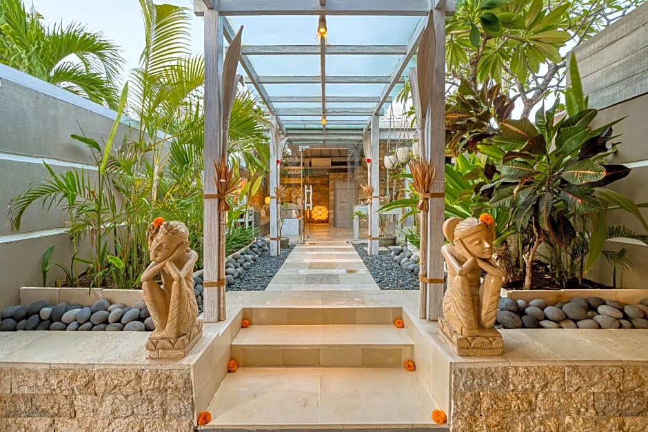 Bali Cosy Villa Seminyak for Adults Only
