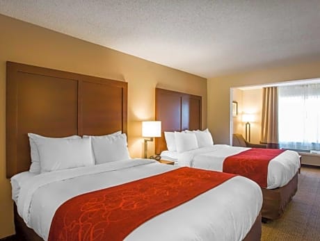 2 Queen Beds