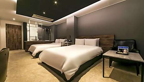 Louis Hotel Gangneung