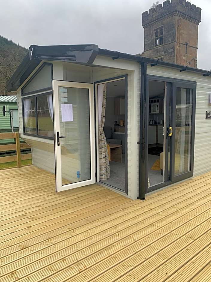 The Castleton Sea View 13